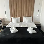 Posh & 4* Międzywodzie