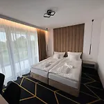 Posh & 4* Międzywodzie