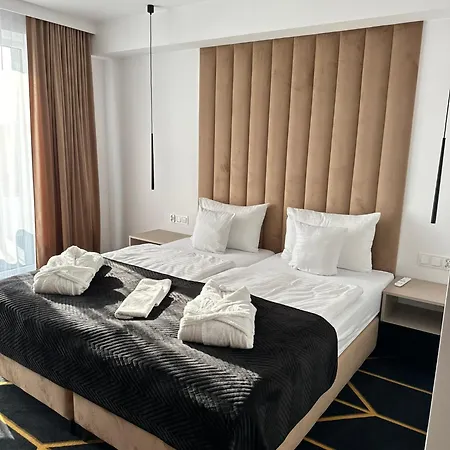 Posh Hotel&spa 4*