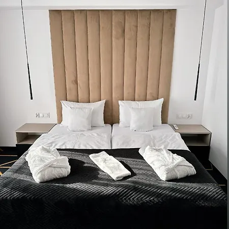 Posh & Bed & Breakfast *