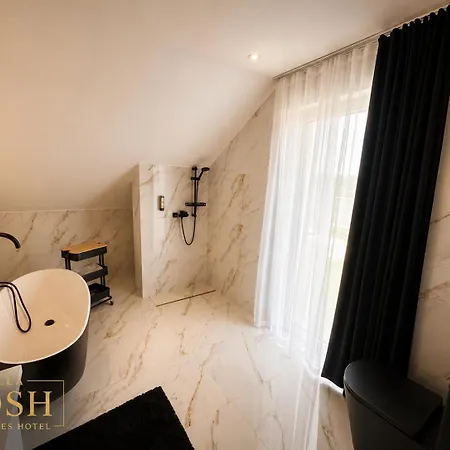 Posh & Bed & Breakfast