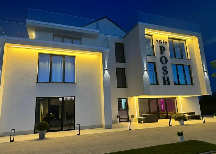 Posh & 4* Мендзыводзе