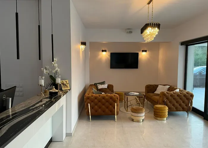 Bed & Breakfast Posh & 4*