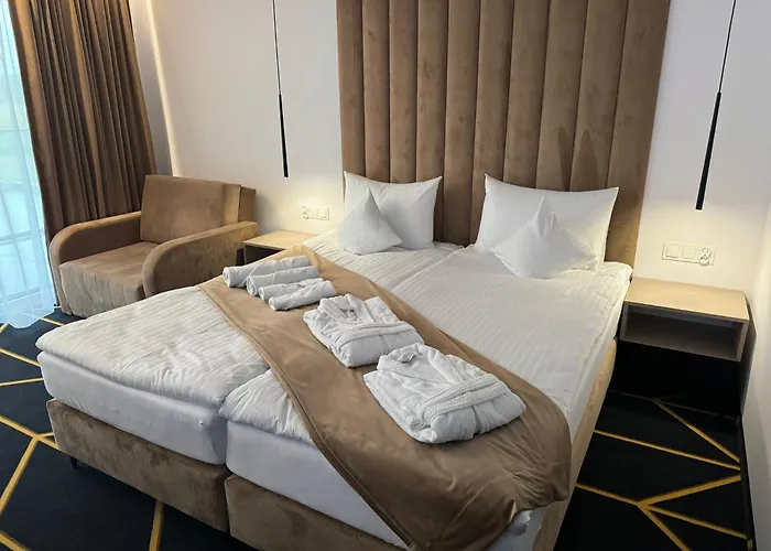 Posh & Międzywodzie